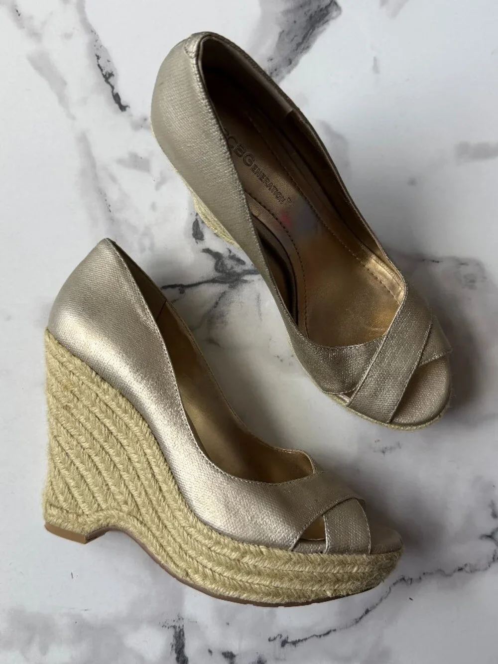 BCBGeneration Y2K Gold Leather Platform Wedges Size 7
